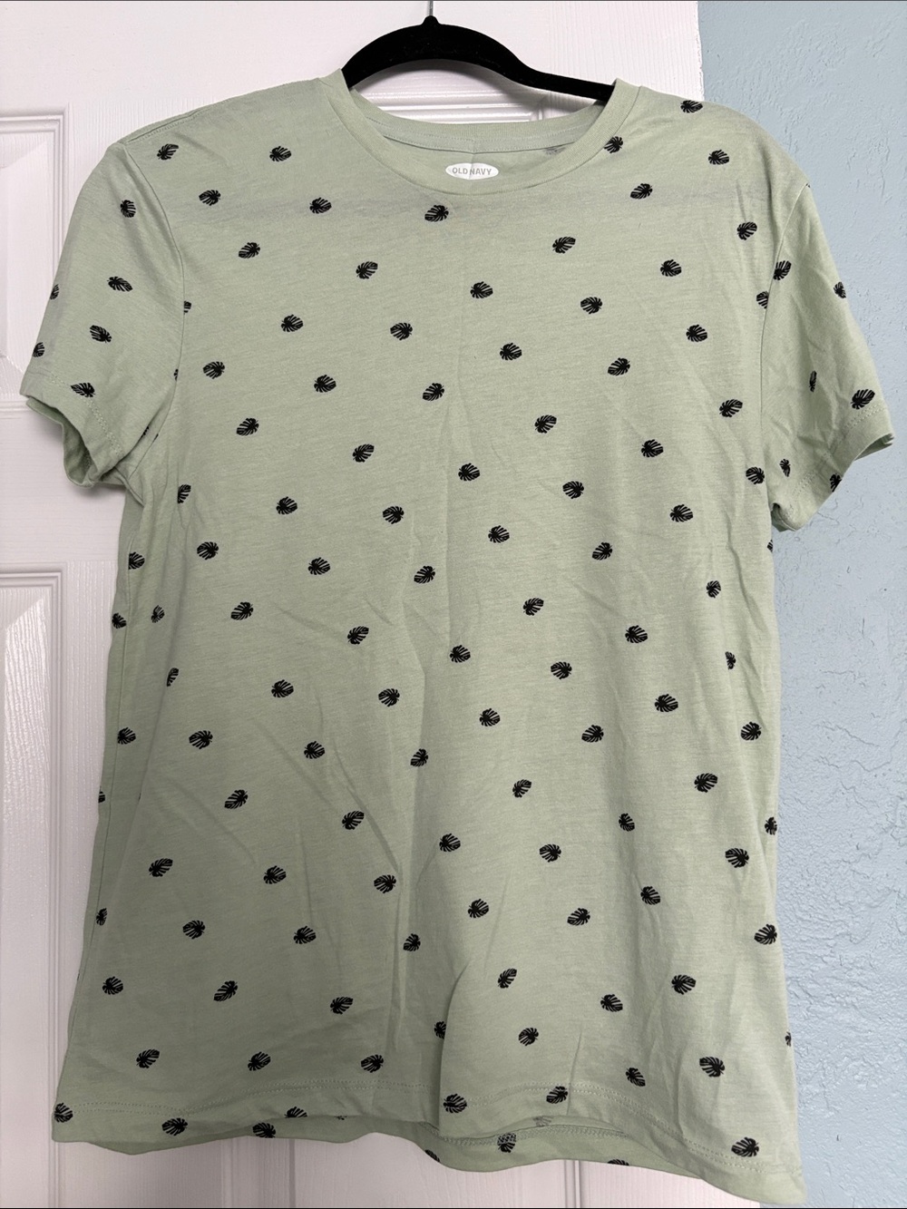 Old Navy Mint Green Short Sleeve Tee with Black Monstera Leaf Motif